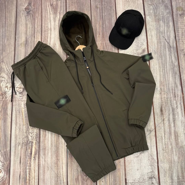 Blackout Compass Activewear Set